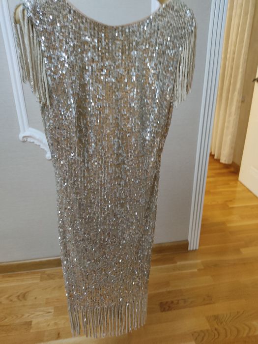 Вечернее новое красивое платье