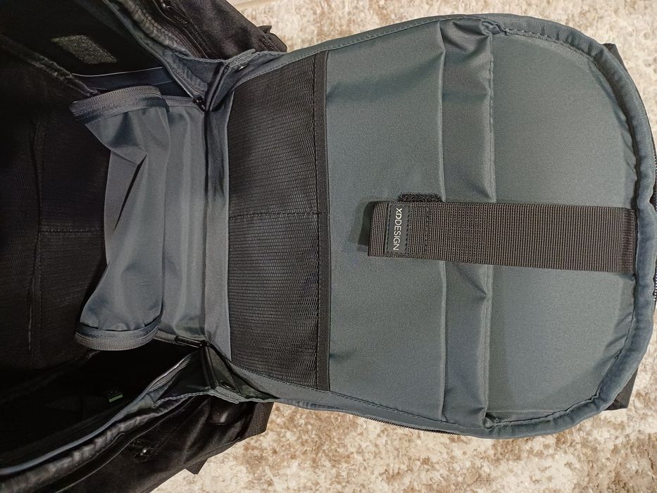 Нова раница XD Design Bobby Hero regular