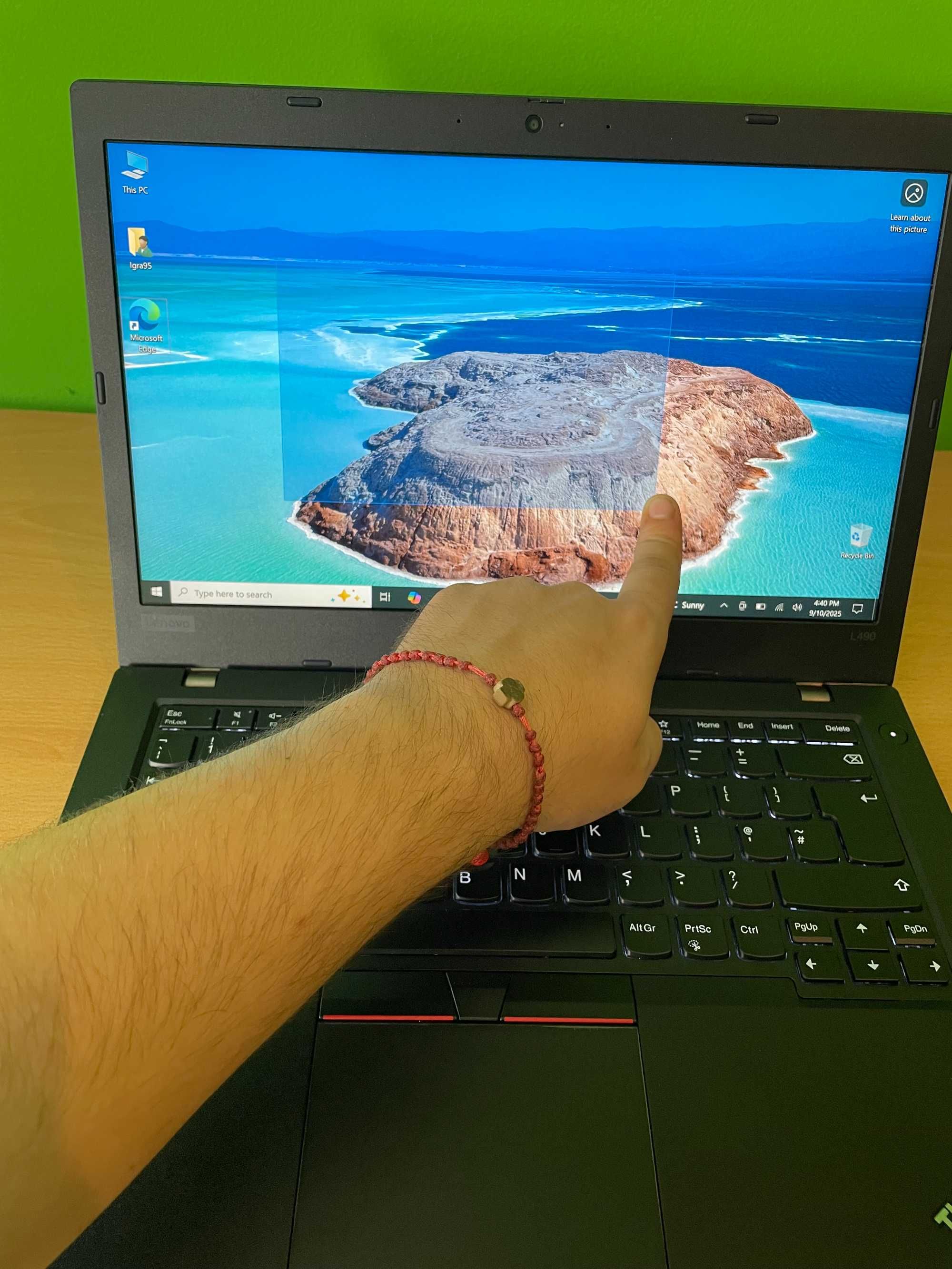 Lenovo ThinkPad L490 - Touchscreen, i7-8565U, 16GB RAM, 256GB NVMe