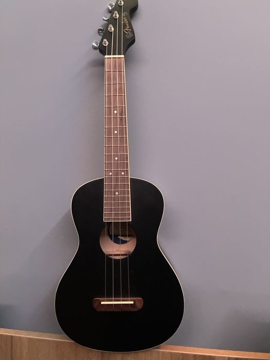 Fender Укулеле тенор