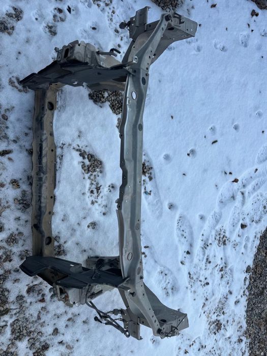 Экрат и морда на тайота камри 40