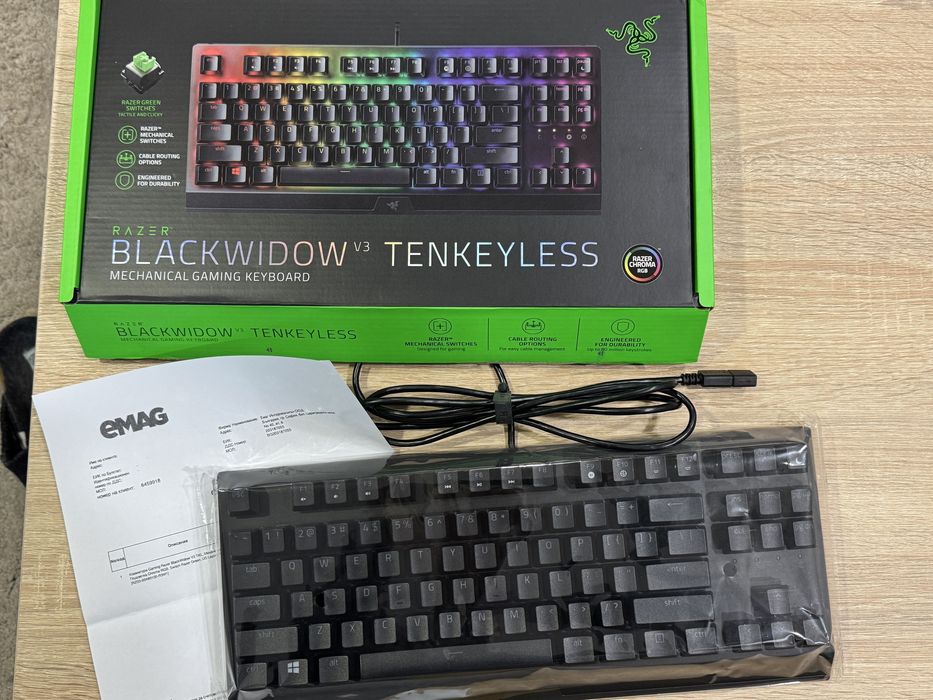Геймърска механична клавиатура RAZER BLACKWIDOW V3 TKL
