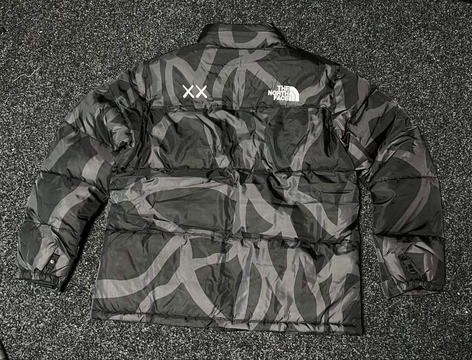 Geaca The North Face x Kaws Neagra Premium / 2025