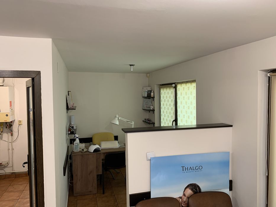 Salon infrumusetare inchiriem post lucru coafura frizerie si spatiu9mp