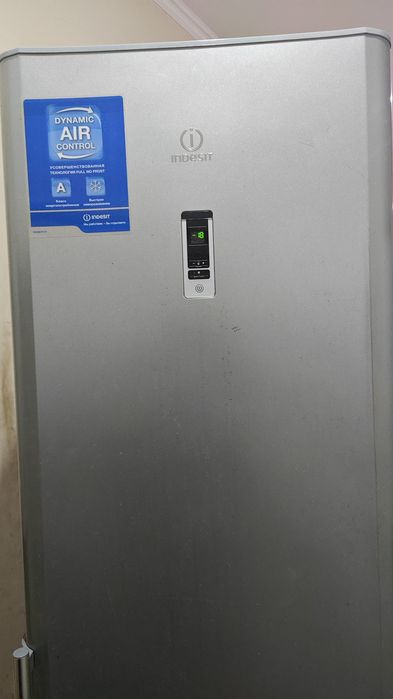 ИНДЕЗИТ холодильник продам