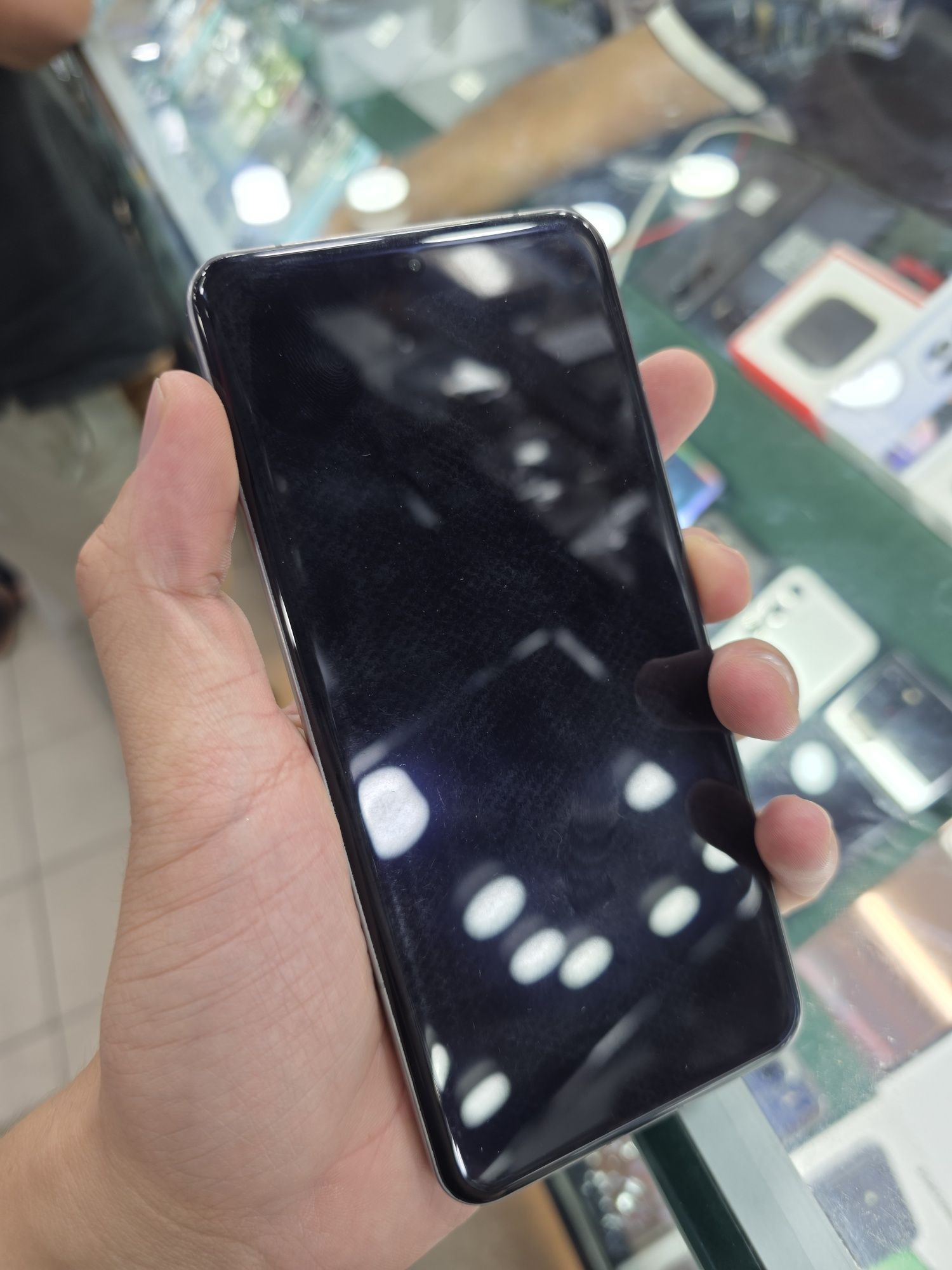 Xiaomi 14 Pro Titanium 16/1 Tb sotiladi