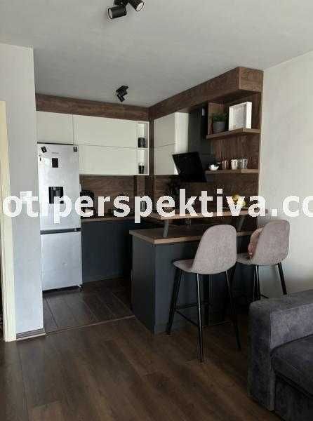 Продава се Двустаен апартамент в Пловдив, Център - 72 кв.м за 2181 €/кв.м - Снимка #3