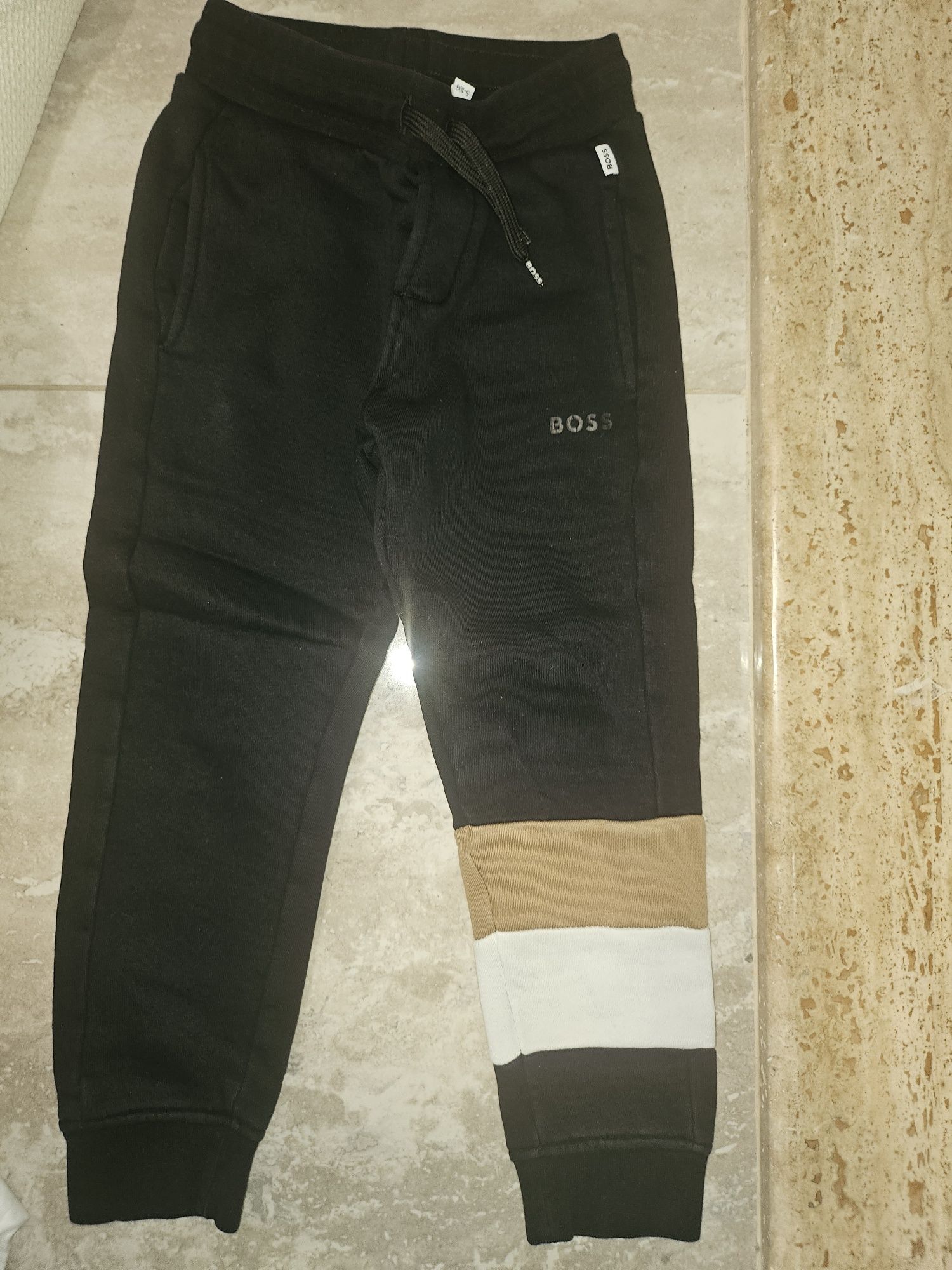 Маркови дрехи за момче на 5 години Armani , Boss , Guess