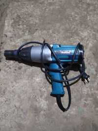 Гайковёрт makita 6906