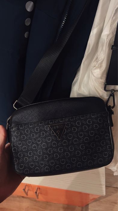 Сумка мужчкая Guess
