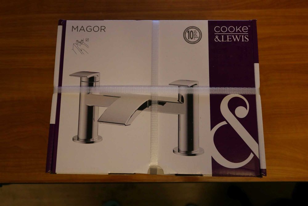 Чисто нов смесител за вана Magor, модерен дизайн