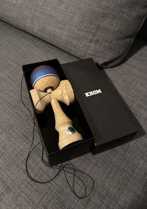 Kendama ~ Ken Locked Studios ~ (+) ~ Tama Su Lab