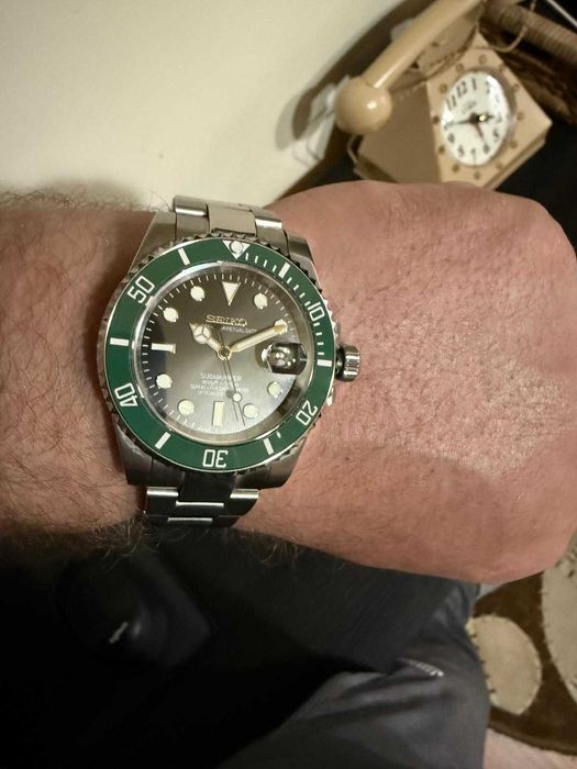 Seiko NH35 Automatic