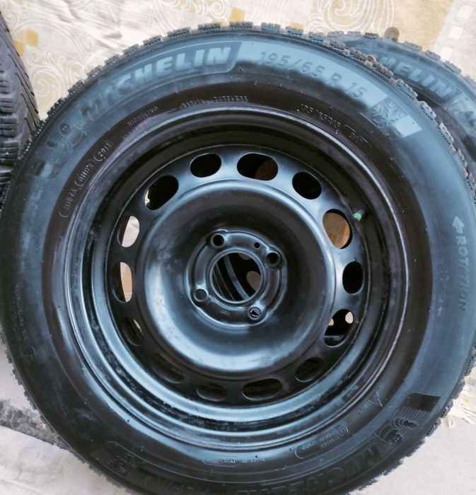 Set roti iarna Jante otel cauciuc Anvelope Michelin Alpin 195/65 R16