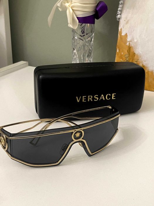 Солнцезащитные очки