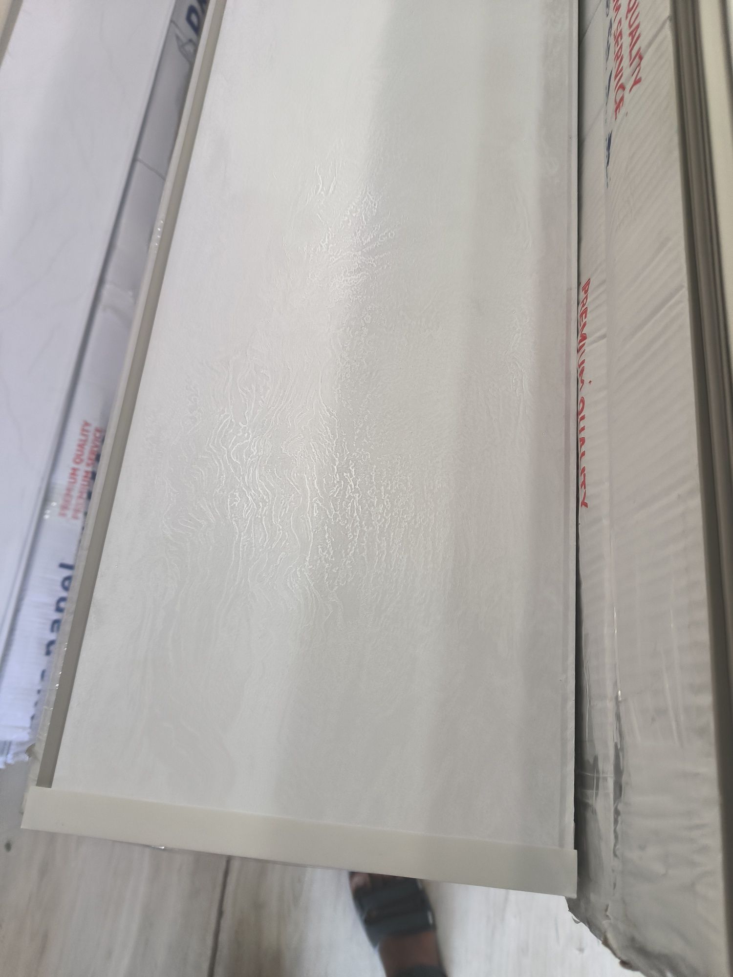 Plastik Dekor bor