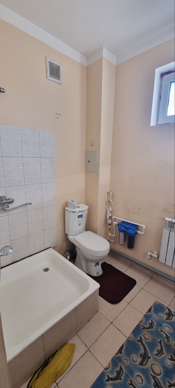3 xonali dom sotiladi 

97