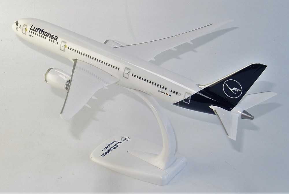 BOEING 787-9 Dreamliner LUFTHANSA Macheta avion Scara 1:200