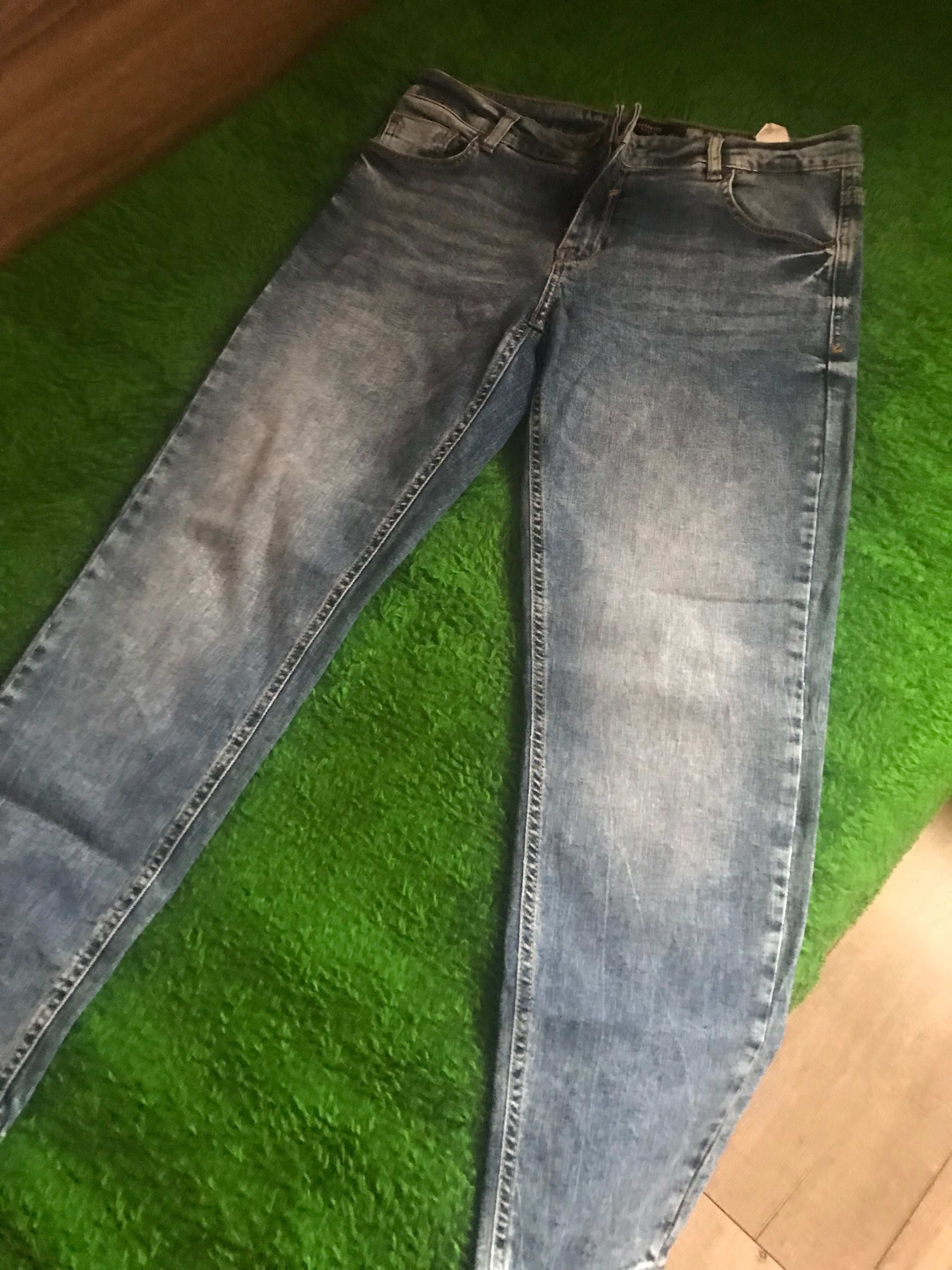 Дънки Reserved Denim ,свободна кройка ,нови