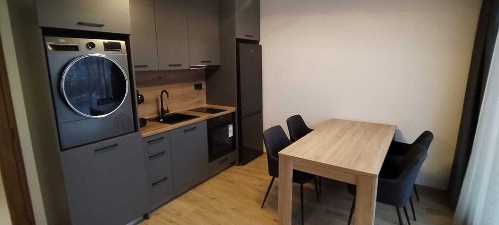 Дава се под наем Двустаен апартамент в Бургас, Братя Миладинови - 68 кв.м за 637.5 € - Снимка #4