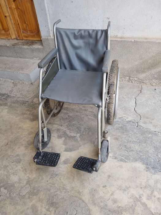 коляска для инвалидов