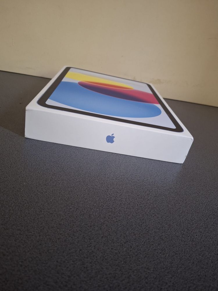 Vand ipad 10th gen 64gb nou sigilat