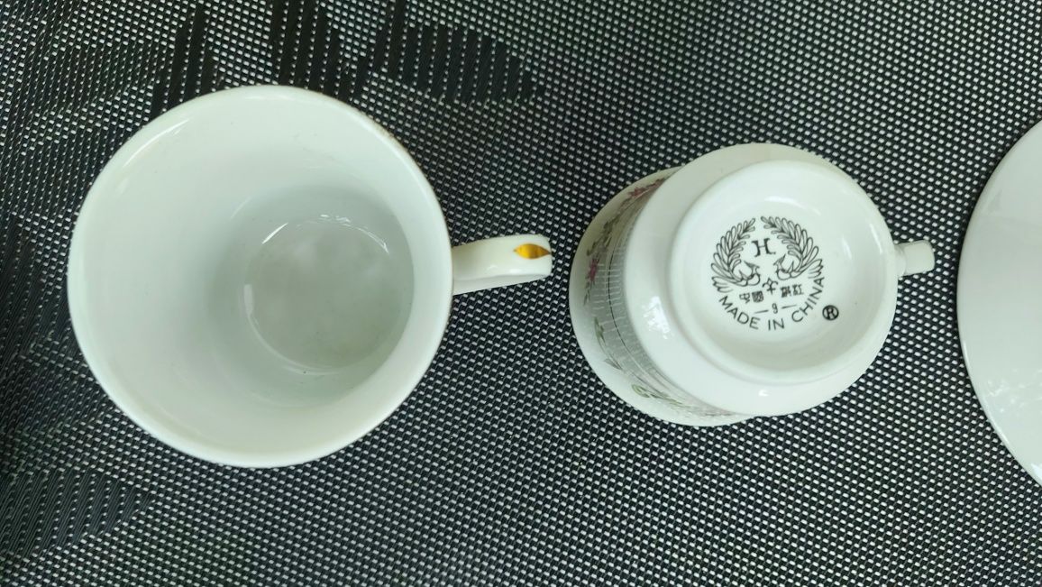 Нови порцеланови чаши за кафе с антикварна стойност