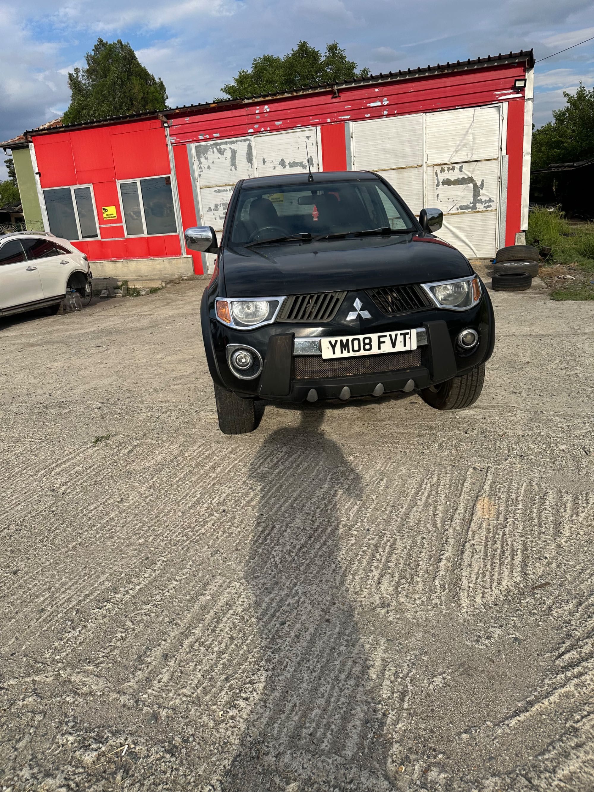 Mitsubishi L200/митсубиши L200на части