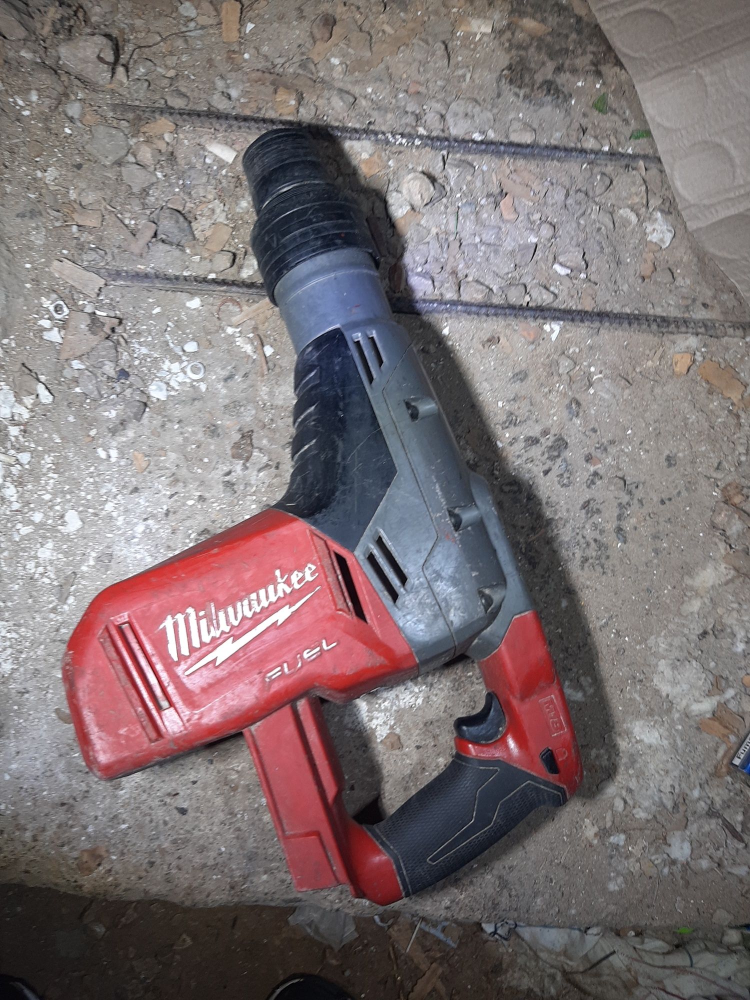 Milwaukee roto chm