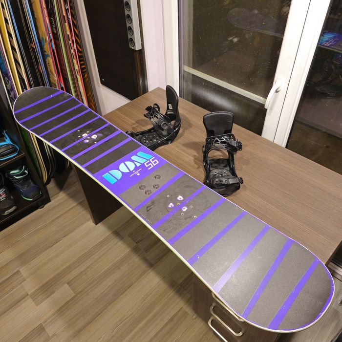 Placa snowboard Burton Dom 156 cu legaruri Burton Freestyle M