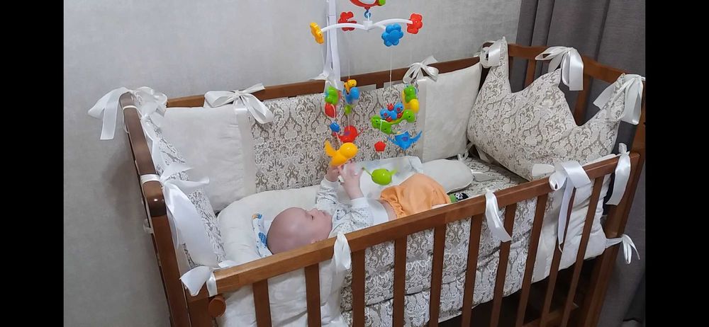 Продам детскую кроватку