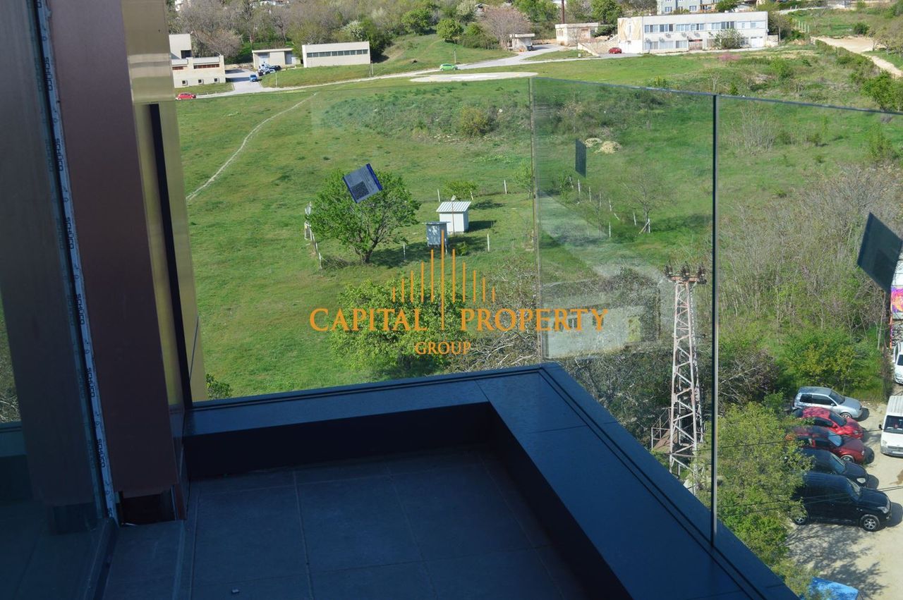 Продава се Тристаен апартамент в Варна, Левски - 116 кв.м за 1811 €/кв.м - Снимка #3