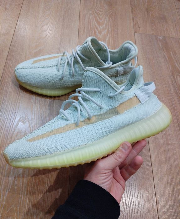 Adidas yeezy boot 350 v2 hyperspace оригиналн