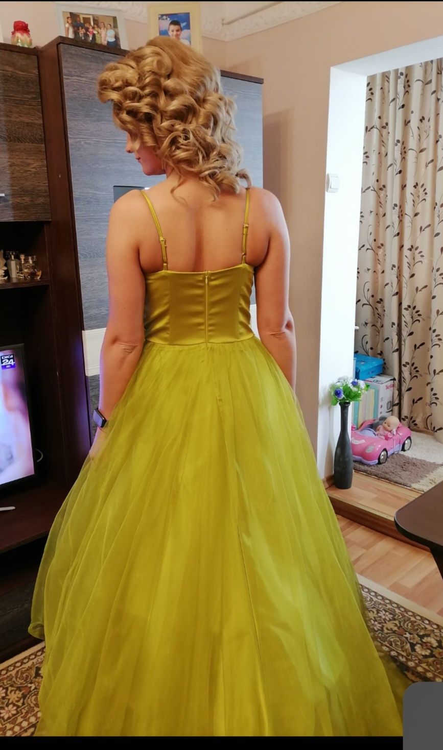 Rochie cu corset potrivită S-L
