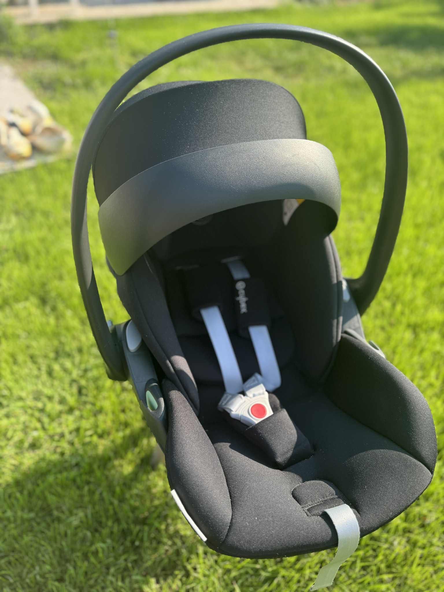 Столче за кола Cybex cloud G I-size + адаптери за количка Cybex Balios