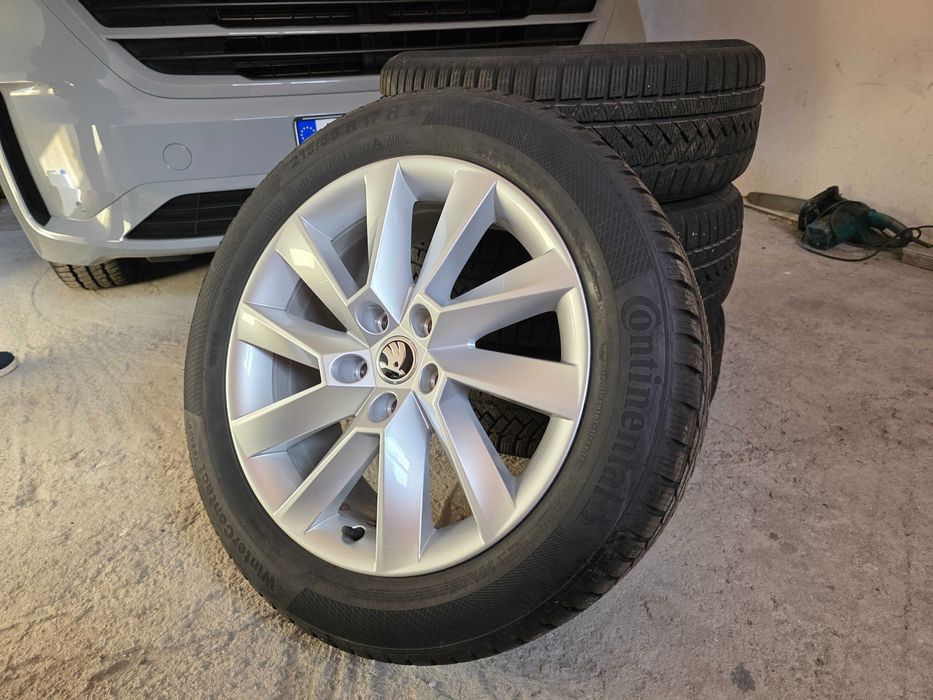 Jante originale Skoda Stratos R17 si anvelope de iarna Continental