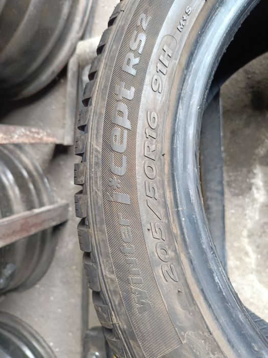 Зимни гуми -16цола -205/50-1бр.-85лв."HANKOOK"-9мм.гр.