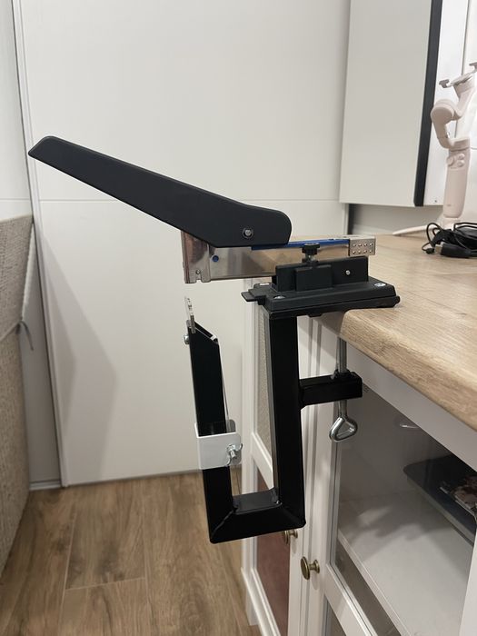 Capsator profesional Skrebba – pentru brosuri, cataloage, documente