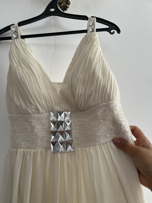 Продам белое вечернее платье