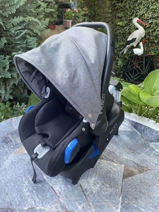 Carucior 3 in 1 Venicci Shadow Grey + Isofix pentru masina
