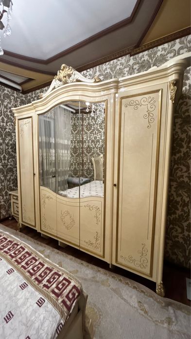 Спальный гарнитур