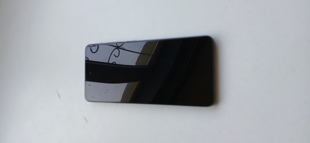 Продам смартфон в идиале