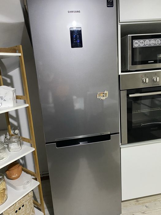 Combina frigorifica defecta