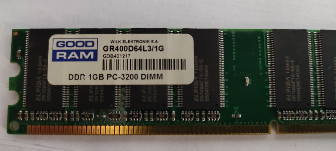 Memorii DDR400 diferite