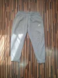 Pantaloni Nike gri