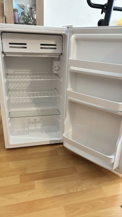 Хладилник Ариели