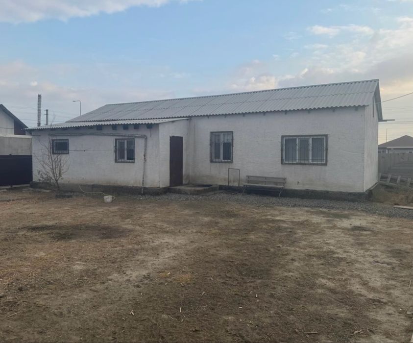 Аксай 2 ден Уй сатылады