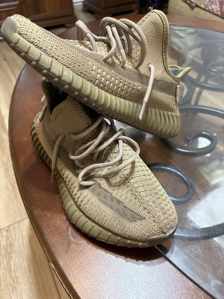 Vand yeezy urgent !