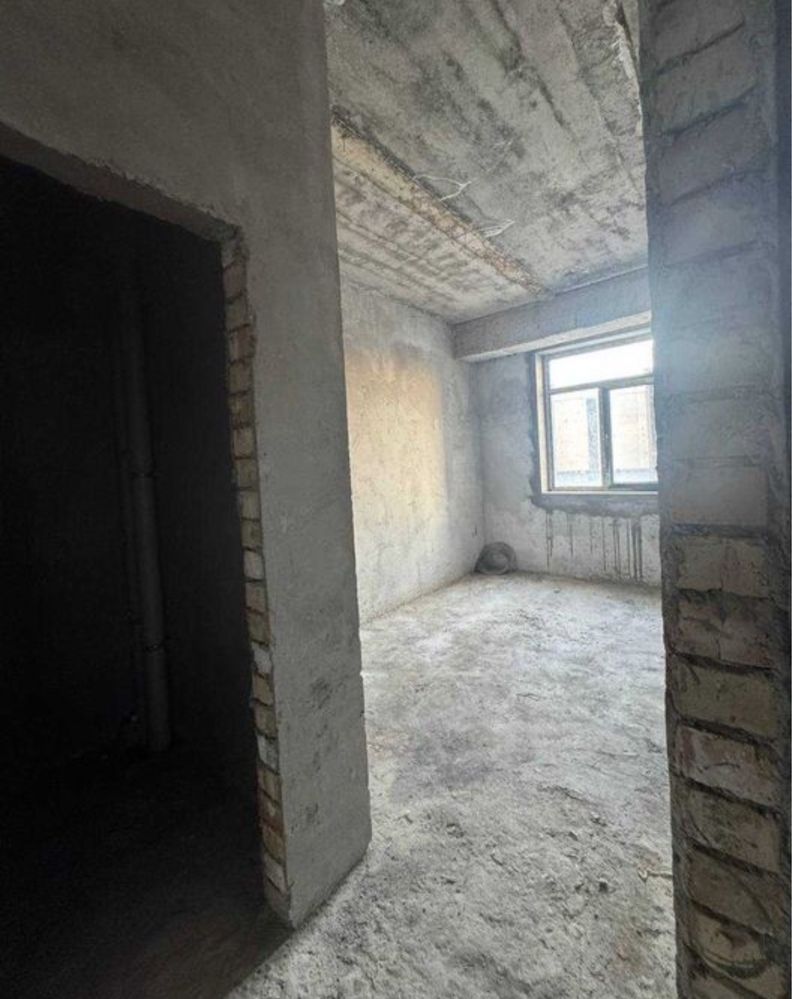Ibn Sino 4 xona Razdelniy 99M2 Kadastor bor
