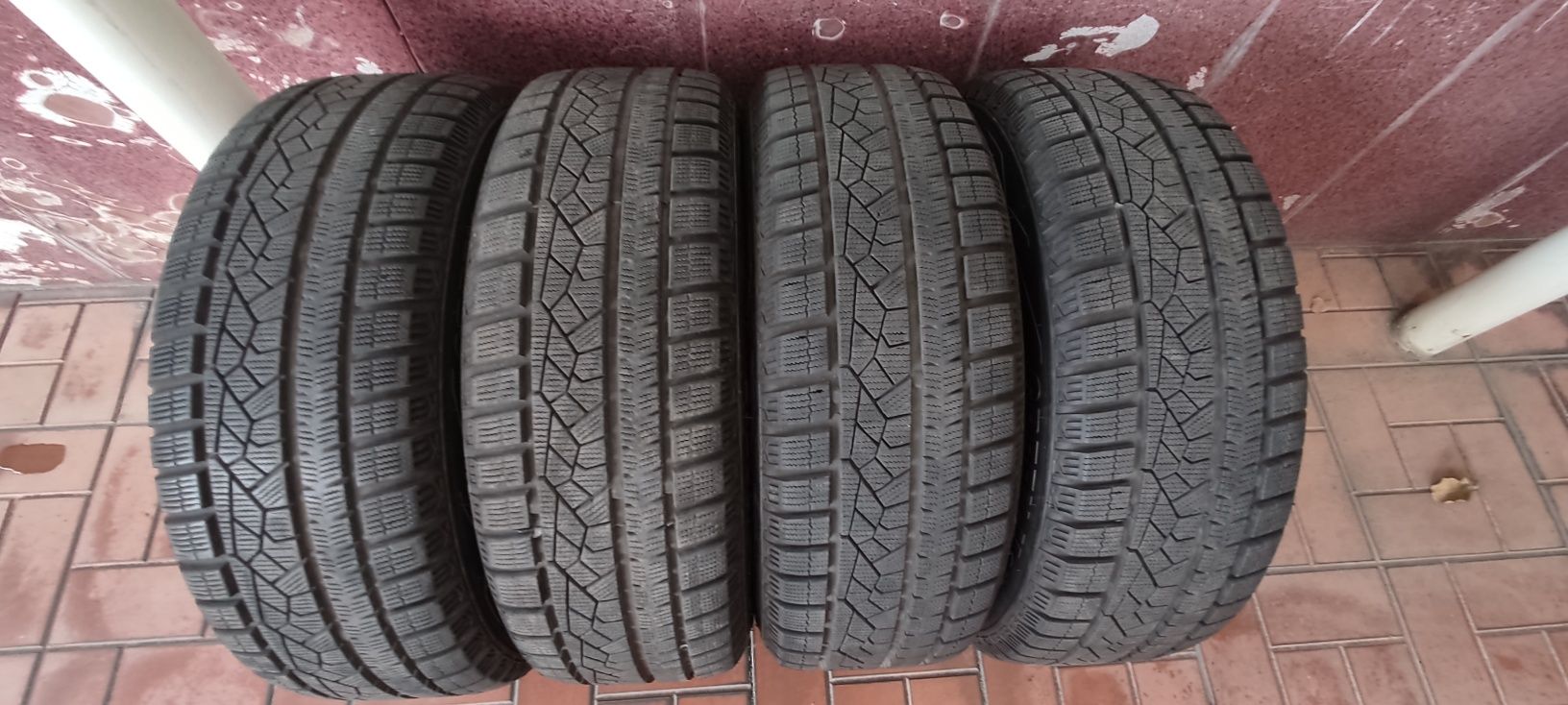 Колеса комплект диски + шины зима 195/60R15